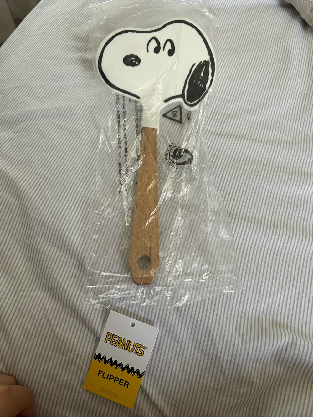 Flipper Spatula with Snoopy Design